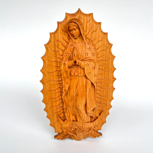 Geschnitzte Maria